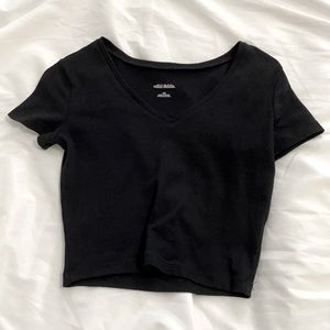 wild fable black v-neck cropped tee